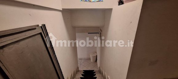 70m² Warehouse in Naples, Italy No. 357291 2