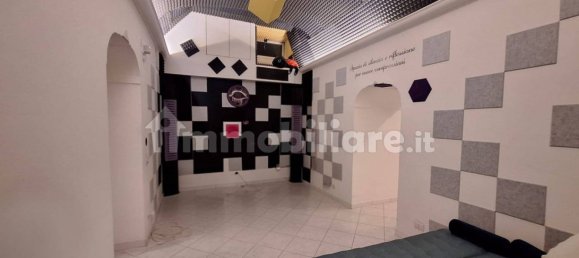 70m² Warehouse in Naples, Italy No. 357291 8