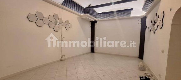 70m² Warehouse in Naples, Italy No. 357291 14
