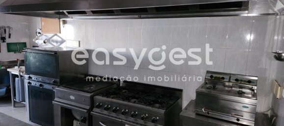 169m² Commercial property in Arganil, Portugal No. 187571 13