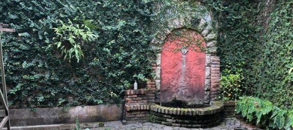 6 bedrooms House in Jakarta, Indonesia No. 1527 13