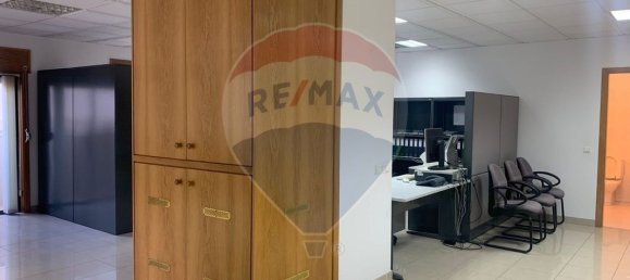 Oficina en Faro, Portugal 147 m² No. 70545 11