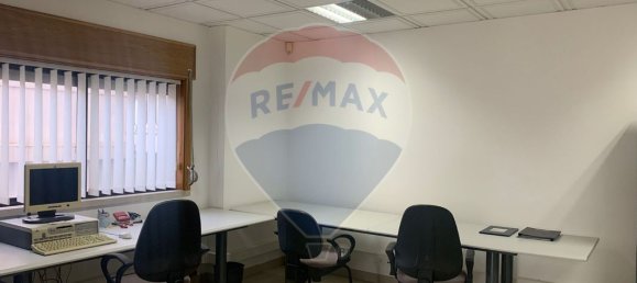 Oficina en Faro, Portugal 147 m² No. 70545 6