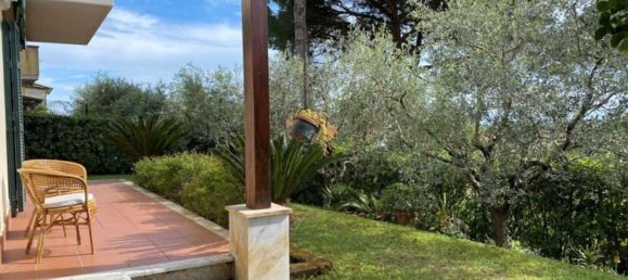 6 rooms House in Luni, Italy No. 36988 2