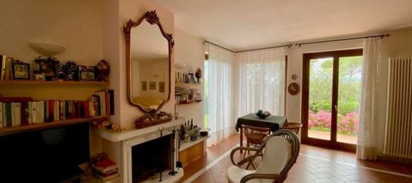 6 rooms House in Luni, Italy No. 36988 5