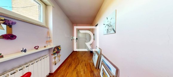 2 bedrooms Penthouse in Ravenna, Italy No. 262740 8