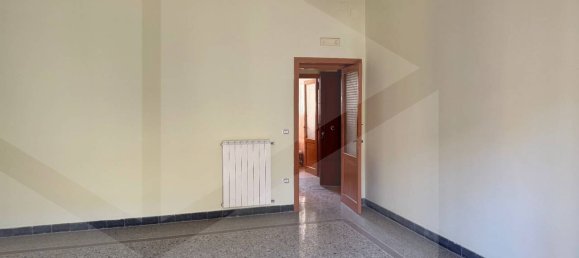 4 rooms Duplex in Cimitile, Italy No. 34468 34