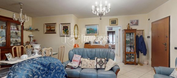 7 rooms Apartment in Vinovo, Italy No. 173401 3