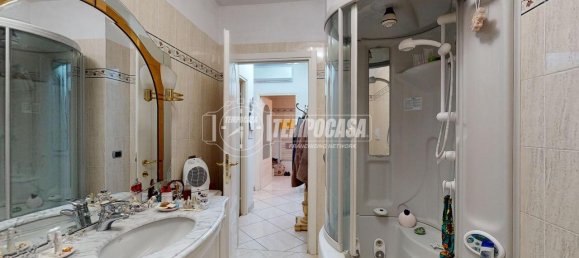 7 rooms Apartment in Vinovo, Italy No. 173401 13