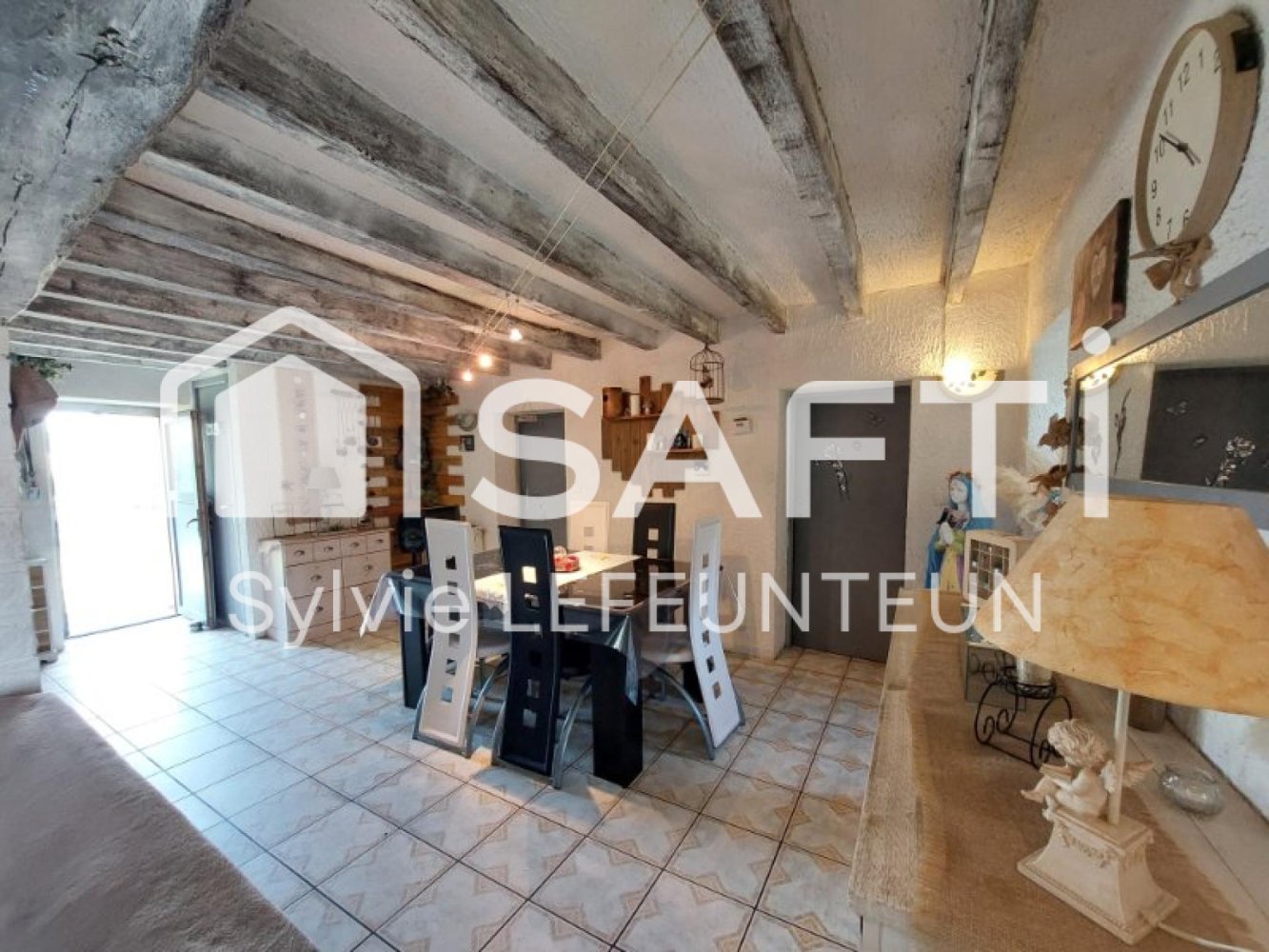 3 Schlafzimmer Schlösser in Saint-Hilaire-de-Court, France, Nr. 44764