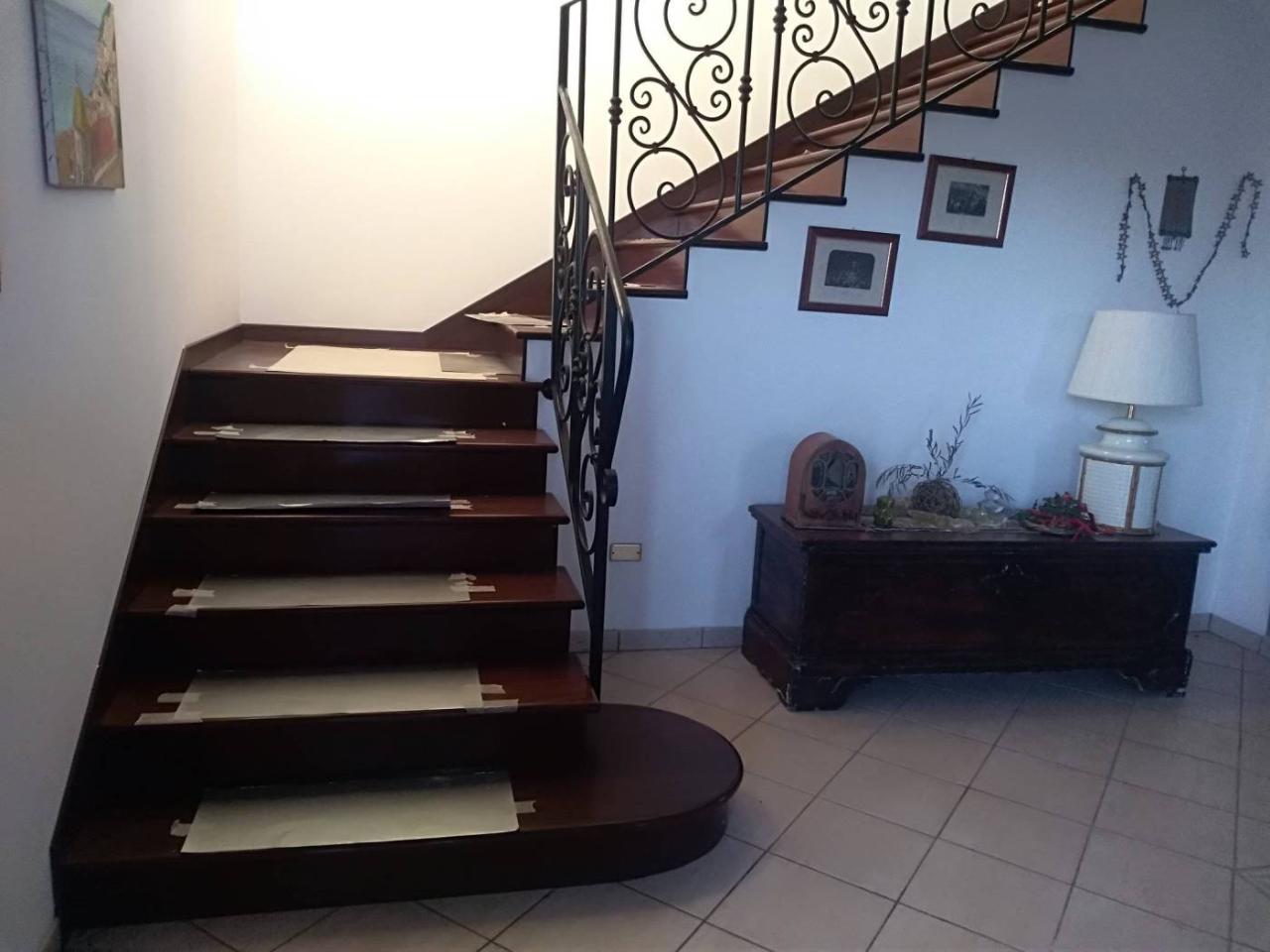 6 rooms Villa in Nereto, Italy No. 107301