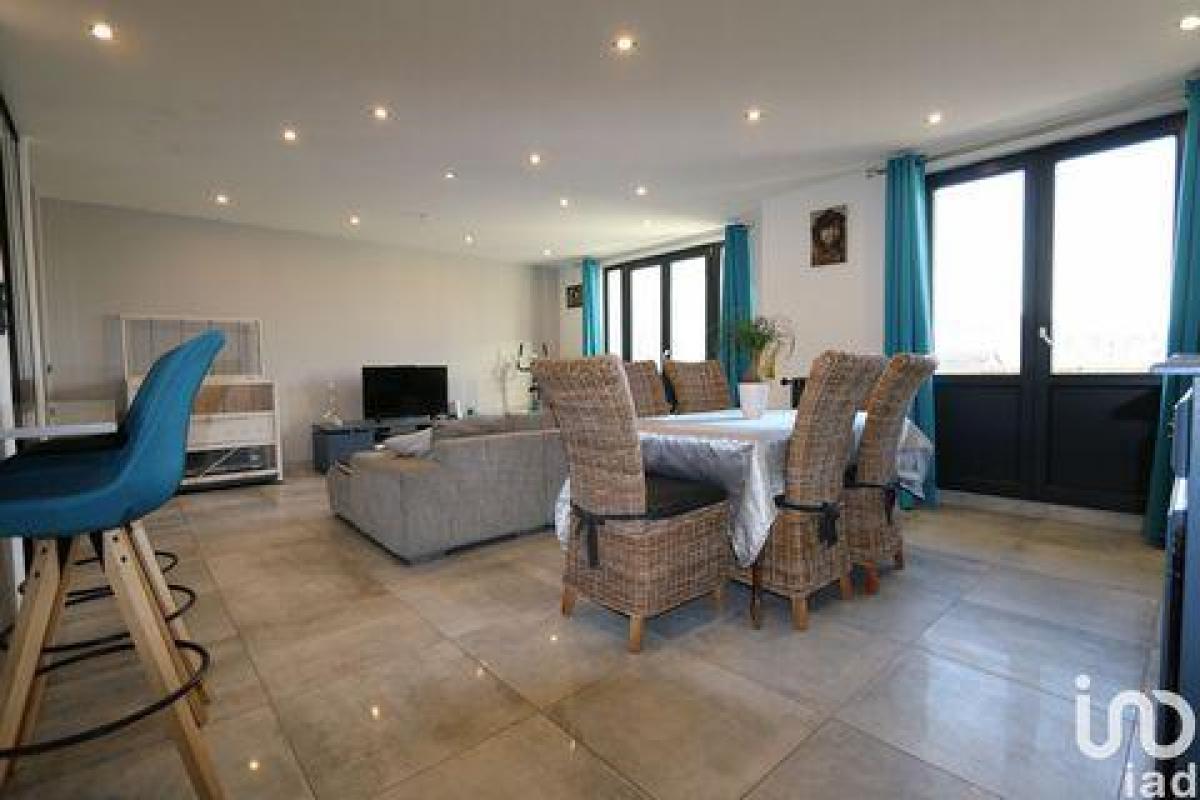 Кондоминиум  с 3 спальнями в Альбервиль, Франция № 30387