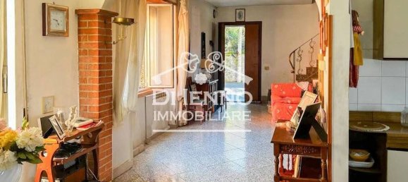 4 bedrooms Apartment in Monterosi, Italy No. 265851 17