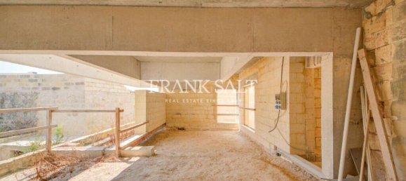 5 bedrooms Hotel in Qrendi, Malta No. 2636 12