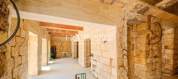 5 bedrooms Hotel in Qrendi, Malta No. 2636 3