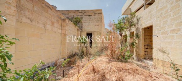 5 bedrooms Hotel in Qrendi, Malta No. 2636 7