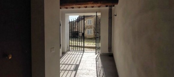 3 rooms Apartment in Marliana, Italy No. 37889 17