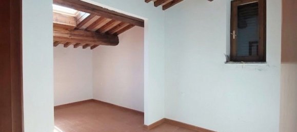 3 rooms Apartment in Marliana, Italy No. 37889 12