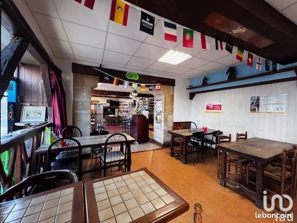 154m² Commercial property in Vienne, France No. 315811