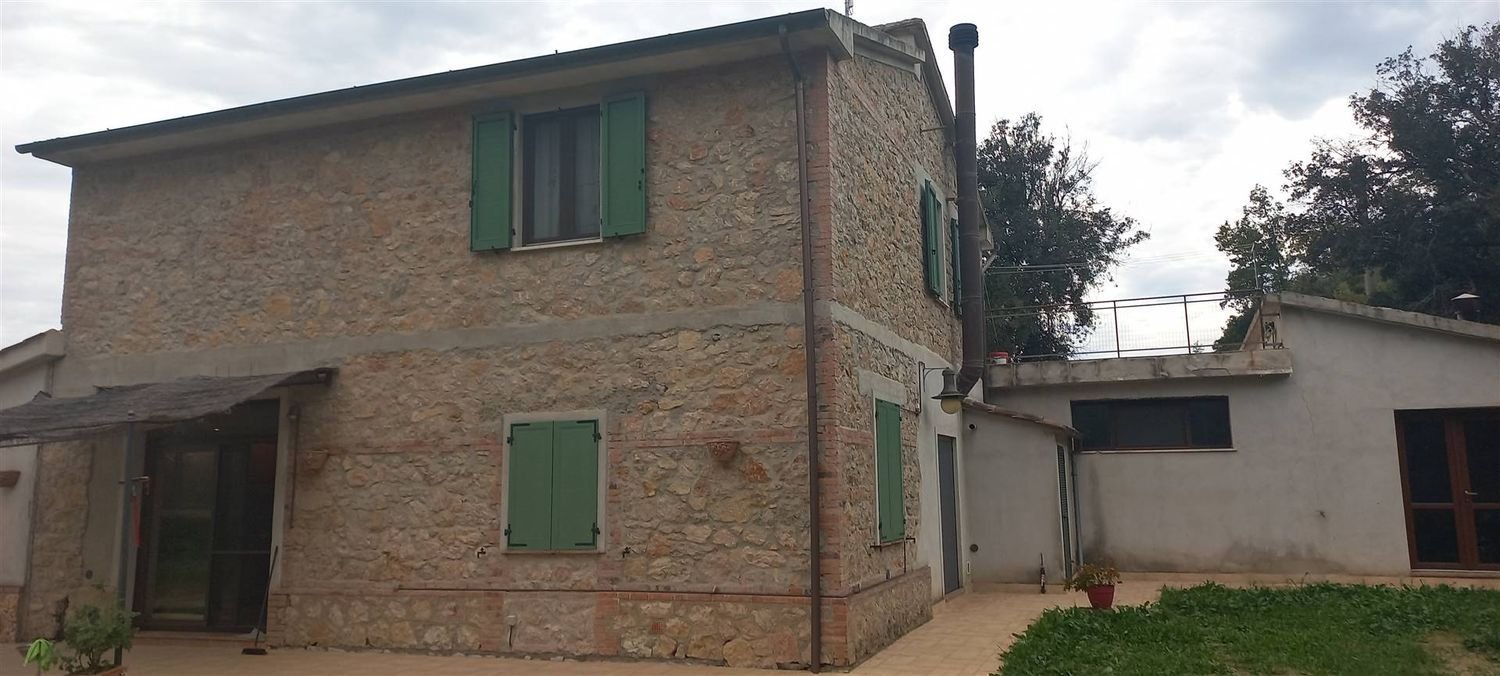 10 rooms House in Manciano, Italy No. 167609