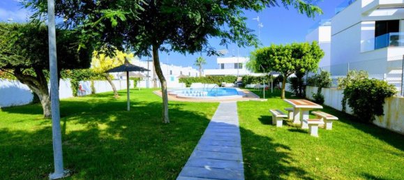 3 chambres Maison de ville à Alicante, Spain No. 163179 3