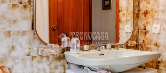 5 rooms House in Madrid, Spain No. 163415 7