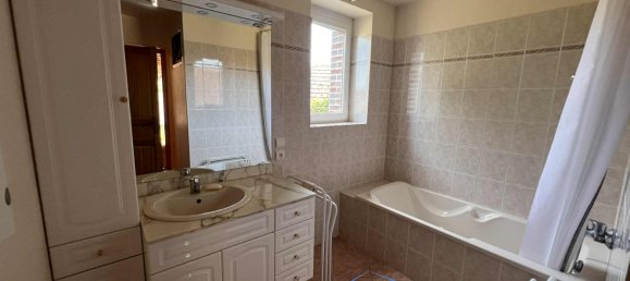 Casa de 3 dormitorios en Yonne, France No. 358430 6