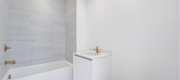 2 Schlafzimmer Gewerbliche Immobilien in Miami, USA, Nr. 615583 26
