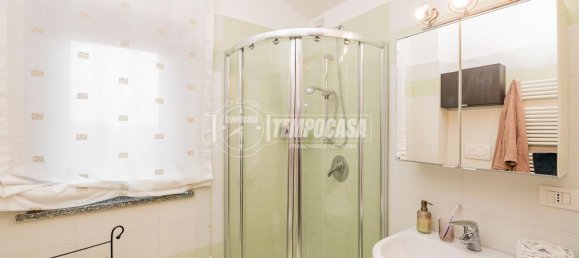 Apartamento de 3 habitaciónes en Peschiera Borromeo, Italy No. 32968 6