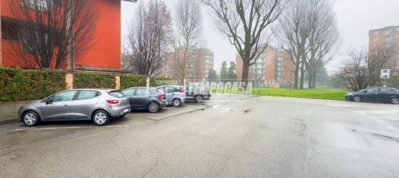 Apartamento de 3 habitaciónes en Peschiera Borromeo, Italy No. 32968 15