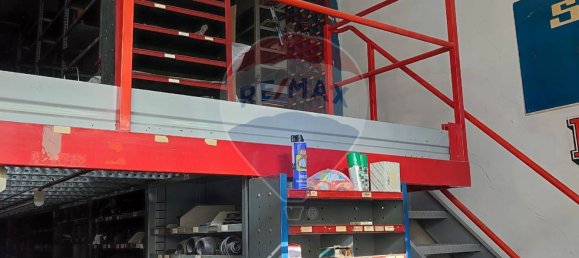 3 rooms Warehouse in Bari, Italy No. 55161 7