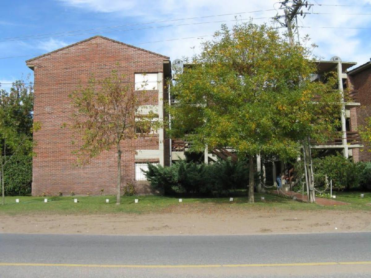 2 bedrooms Apartment in Mar del Plata, Argentina No. 70146