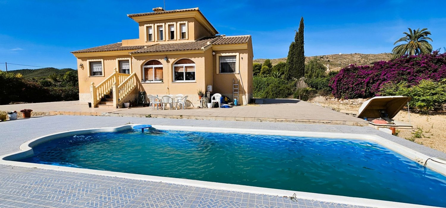 4 bedrooms House in Totana, Spain No. 213676