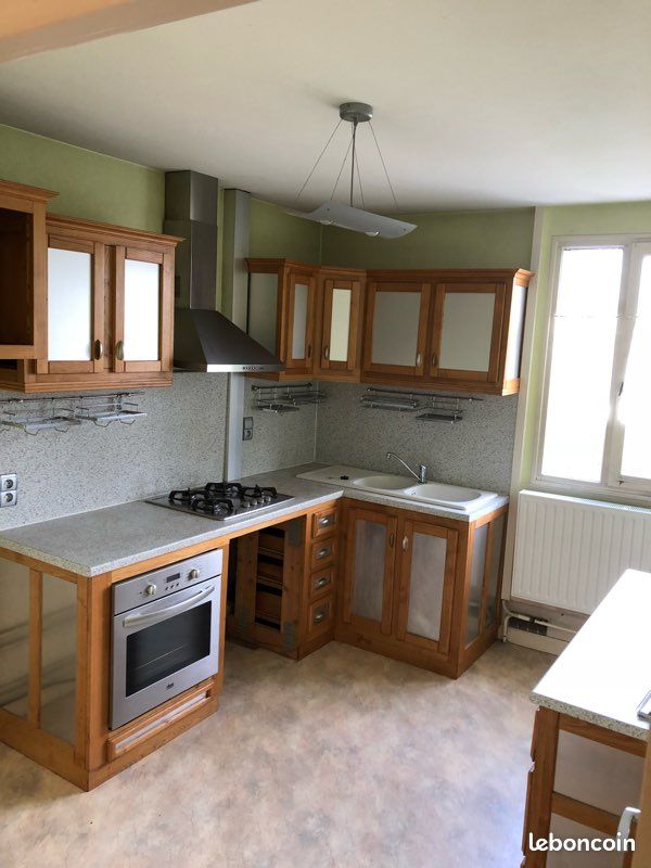 Квартира с 3 спальнями в Лимож, Франция № 337750