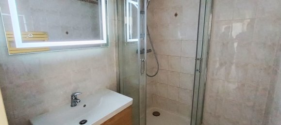 2 bedrooms Apartment in Joue-les-Tours, France No. 242098 2