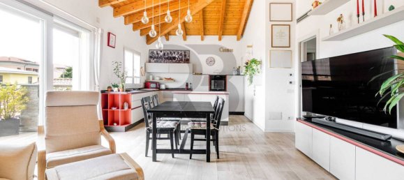 2 chambres Penthouse à Turate, Italy No. 323681 4