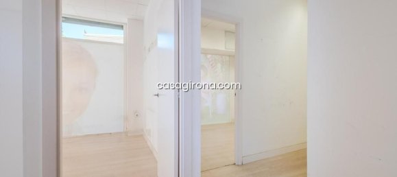 Imóvel comercial T3 em Girona, Spain N.º 161499 12