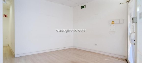 Imóvel comercial T3 em Girona, Spain N.º 161499 16