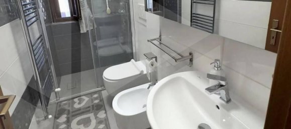 Villa de 4 habitaciónes en Grumo Appula, Italy No. 86797 16