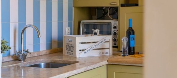 2 bedrooms Apartment in Lisbon, Portugal No. 94180 2