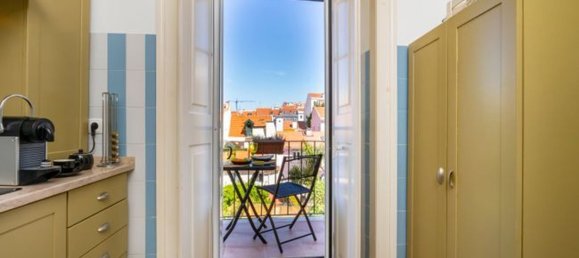 2 bedrooms Apartment in Lisbon, Portugal No. 94180 6