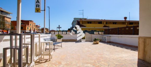 4-salle Propriété commerciale à Pomezia, Italy No. 65338 2