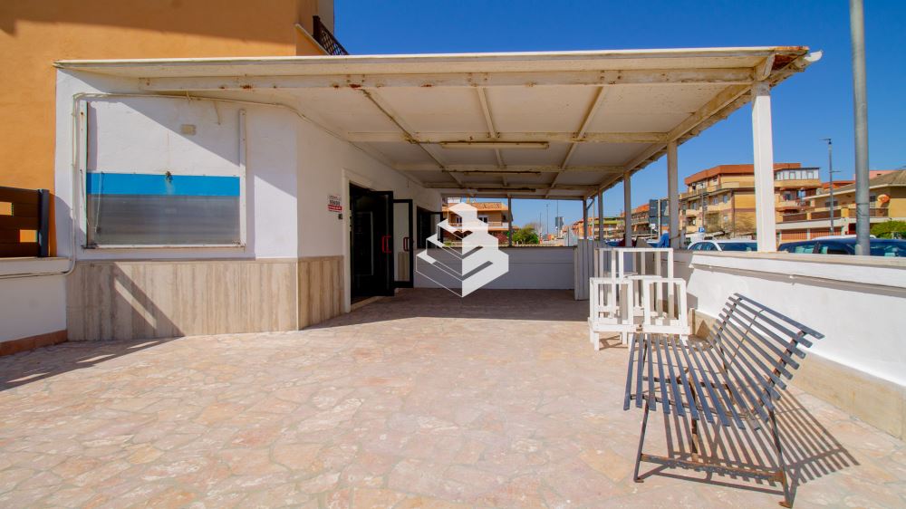 4-salle Propriété commerciale à Pomezia, Italy No. 65338