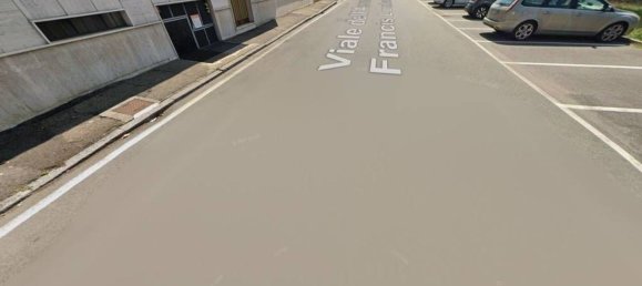 3 bedrooms Apartment in Vercelli, Italy No. 379691 3