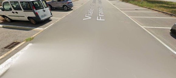 3 bedrooms Apartment in Vercelli, Italy No. 379691 8