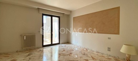 Apartamento de 4 divisões em Noicattaro, Italy N.º 23099 15