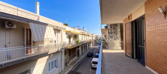 Apartamento de 4 divisões em Noicattaro, Italy N.º 23099 2