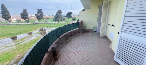 Apartamento de 3 habitaciónes en Tortoreto, Italy No. 35441 7