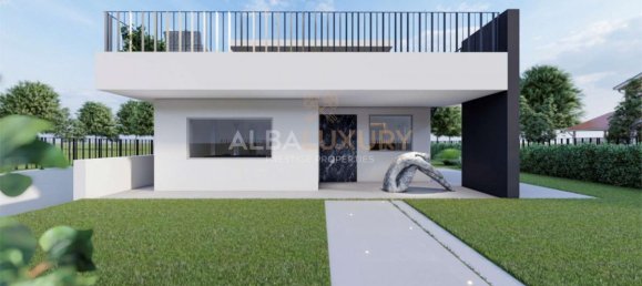 3 bedrooms Villa in Peschiera del Garda, Italy No. 724 5