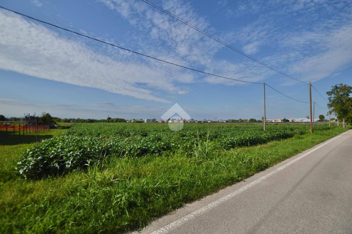 Terrain à San Donà di Piave, Italy 48543m² No. 307470